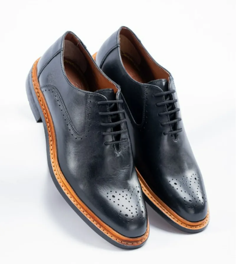 Cavani Brentwood Brogue Black